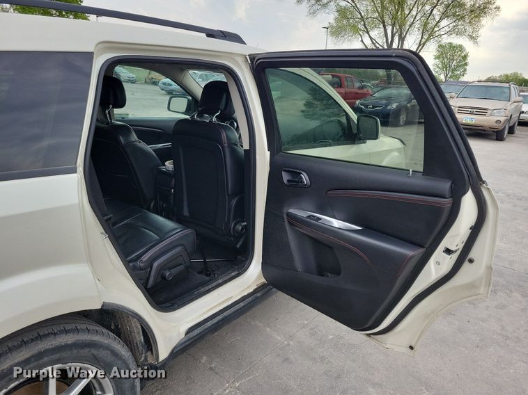 image for item JO9124 2012 Dodge Journey  SUV