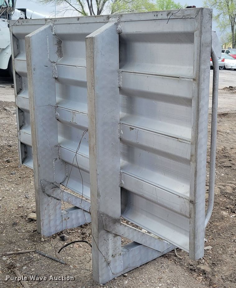 image for item JO9125 Aluminum headache rack