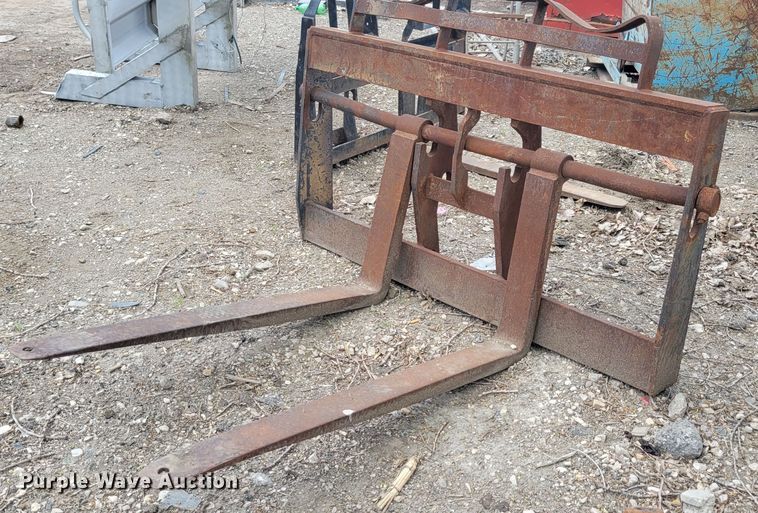 image for item JO9127 SkyTrak  48" L forks