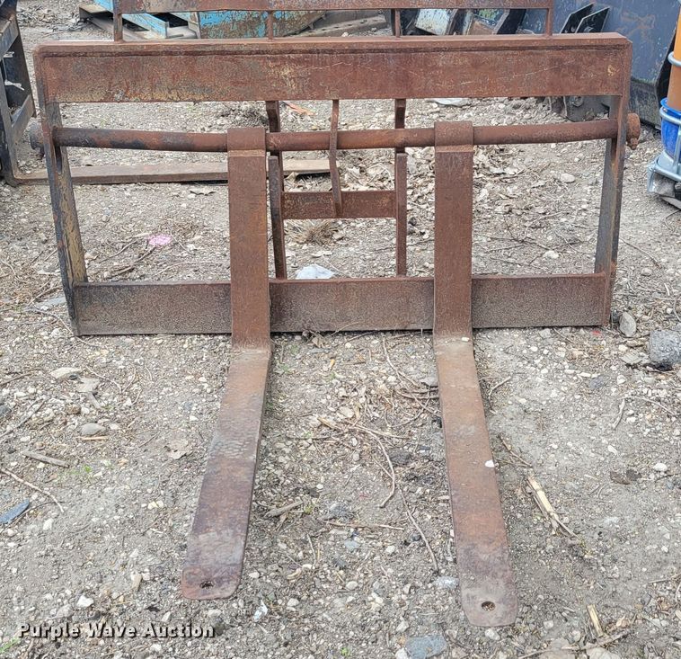 image for item JO9127 SkyTrak  48" L forks