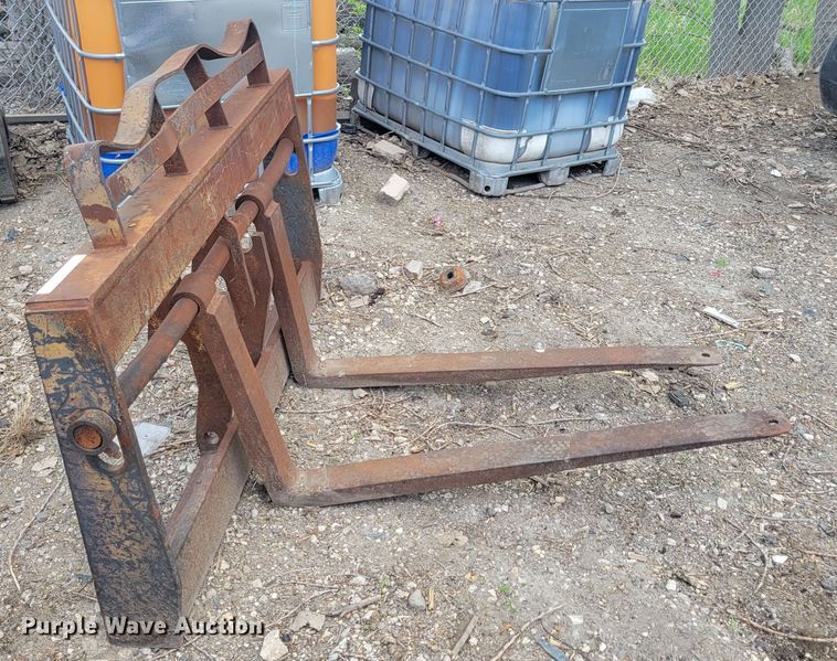 image for item JO9127 SkyTrak  48" L forks