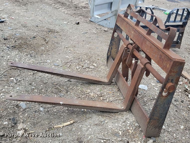 image for item JO9127 SkyTrak  48" L forks