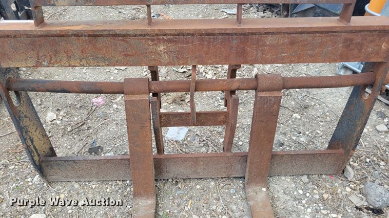 image for item JO9127 SkyTrak  48" L forks