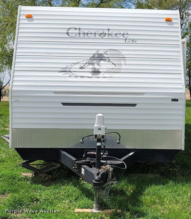 image for item JO9128 2005 Forest River Cherokee Lite  camper
