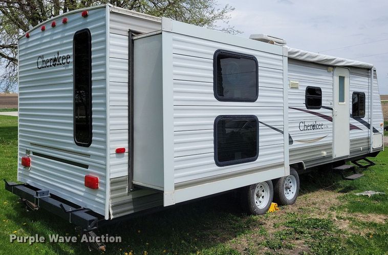 image for item JO9128 2005 Forest River Cherokee Lite  camper