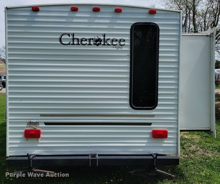 image for item JO9128 2005 Forest River Cherokee Lite  camper