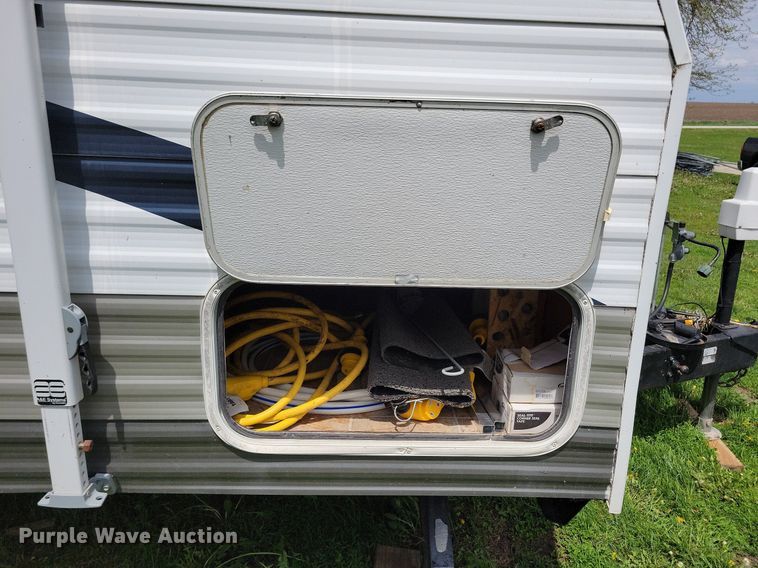 image for item JO9128 2005 Forest River Cherokee Lite  camper