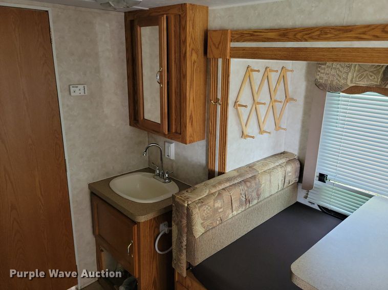 image for item JO9128 2005 Forest River Cherokee Lite  camper