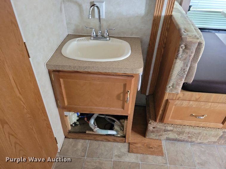 image for item JO9128 2005 Forest River Cherokee Lite  camper