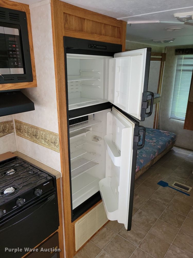 image for item JO9128 2005 Forest River Cherokee Lite  camper