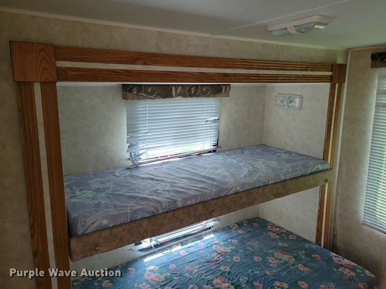 image for item JO9128 2005 Forest River Cherokee Lite  camper