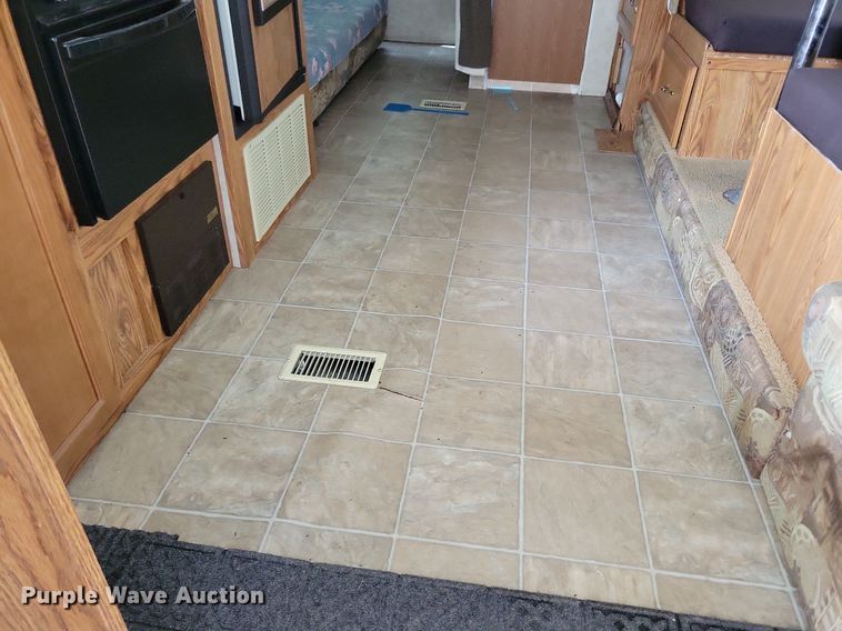 image for item JO9128 2005 Forest River Cherokee Lite  camper