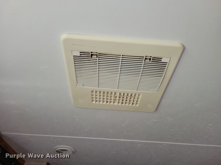 image for item JO9128 2005 Forest River Cherokee Lite  camper