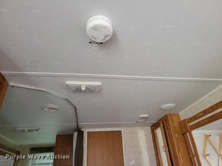 image for item JO9128 2005 Forest River Cherokee Lite  camper