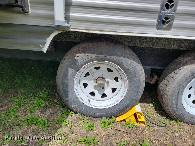 image for item JO9128 2005 Forest River Cherokee Lite  camper