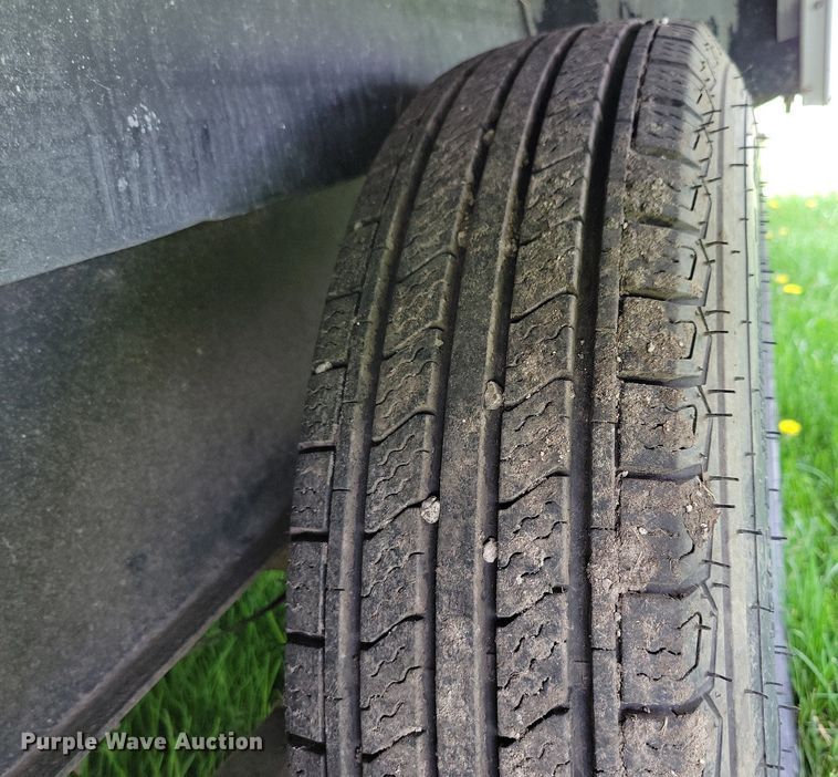 image for item JO9128 2005 Forest River Cherokee Lite  camper