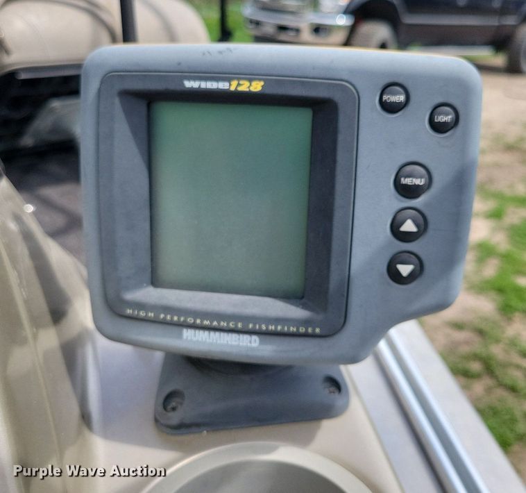 image for item JO9129 2001 Bass Tracker Pro 185  boat