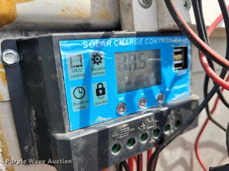 image for item JO9129 2001 Bass Tracker Pro 185  boat