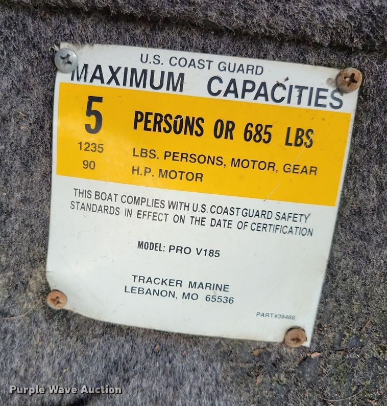 image for item JO9129 2001 Bass Tracker Pro 185  boat