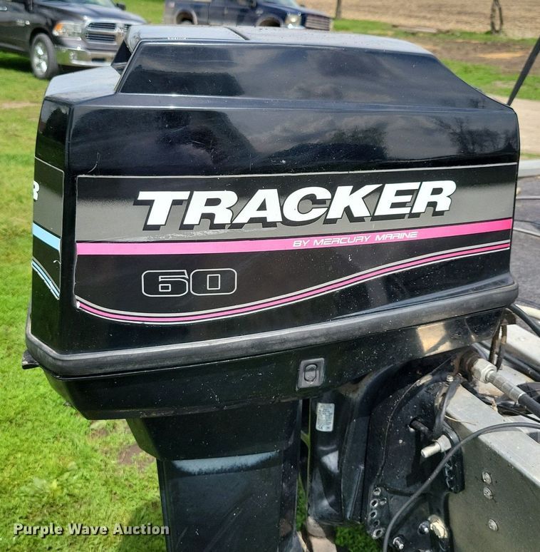 image for item JO9129 2001 Bass Tracker Pro 185  boat