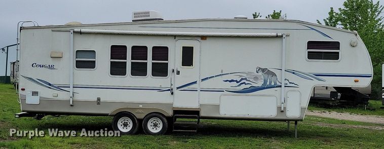 image for item JO9131 2004 Keystone Cougar  camper