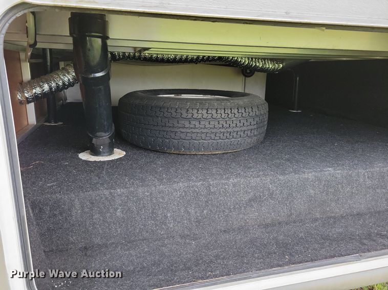 image for item JO9131 2004 Keystone Cougar  camper