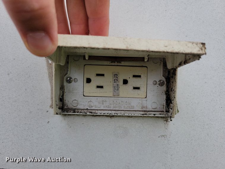 image for item JO9131 2004 Keystone Cougar  camper