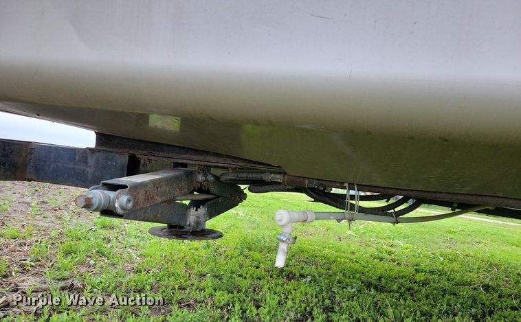 image for item JO9131 2004 Keystone Cougar  camper