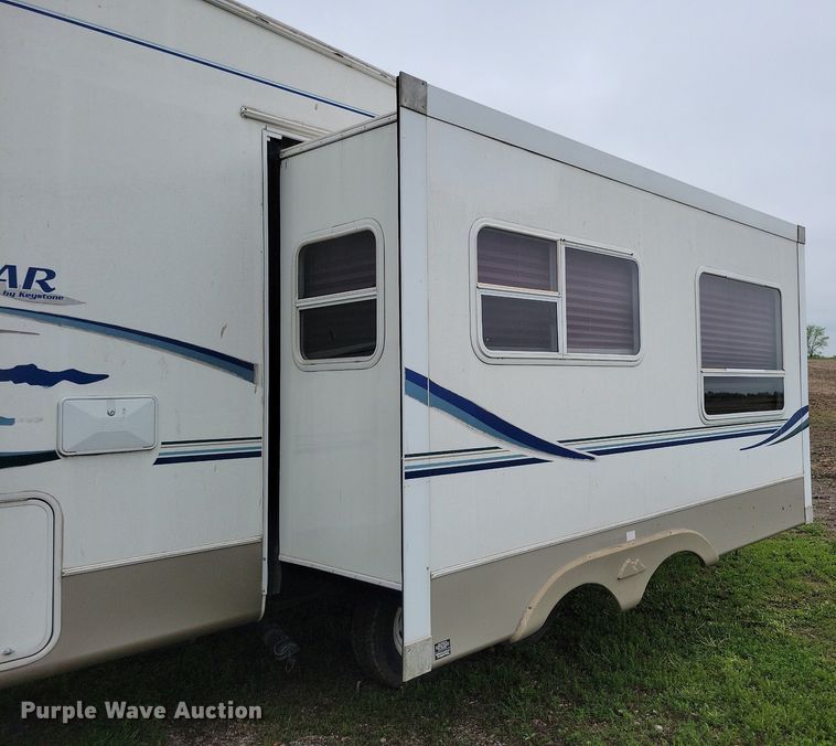 image for item JO9131 2004 Keystone Cougar  camper