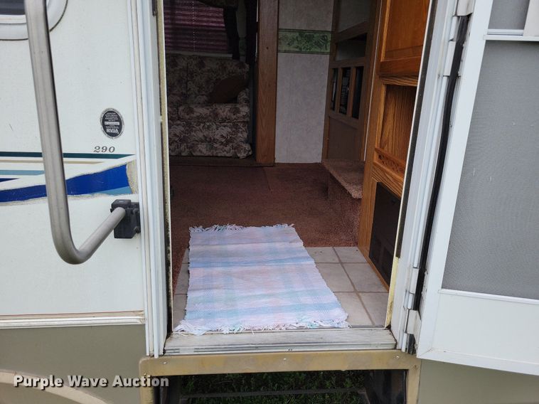 image for item JO9131 2004 Keystone Cougar  camper