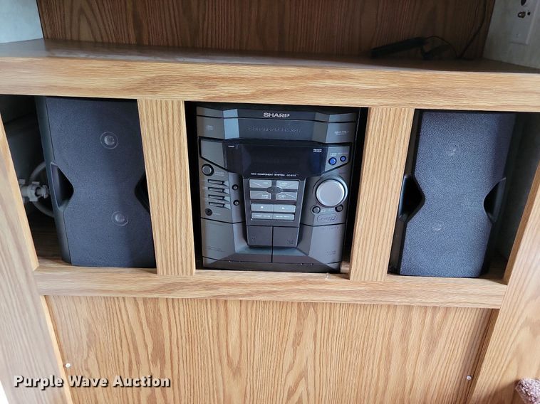 image for item JO9131 2004 Keystone Cougar  camper