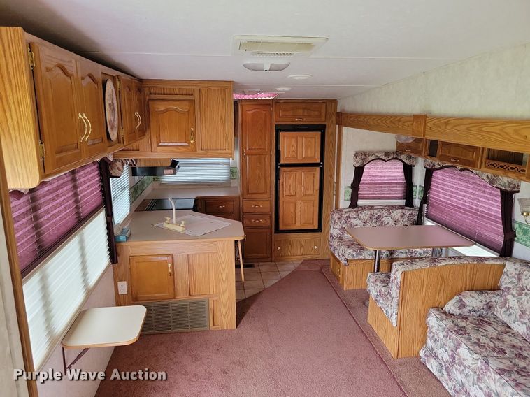 image for item JO9131 2004 Keystone Cougar  camper