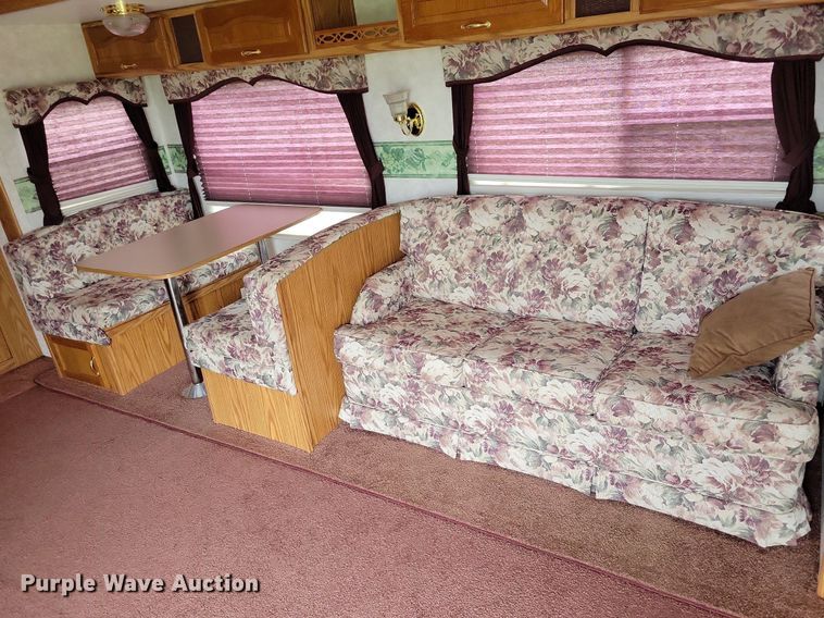 image for item JO9131 2004 Keystone Cougar  camper