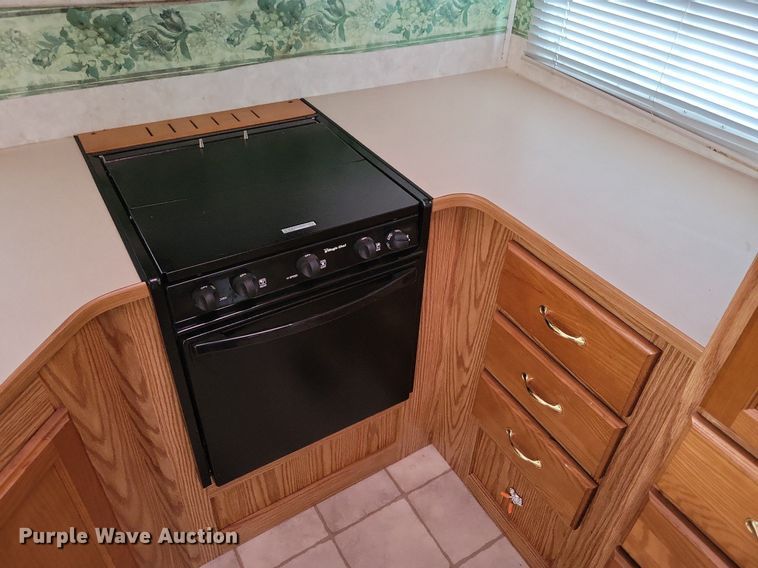 image for item JO9131 2004 Keystone Cougar  camper