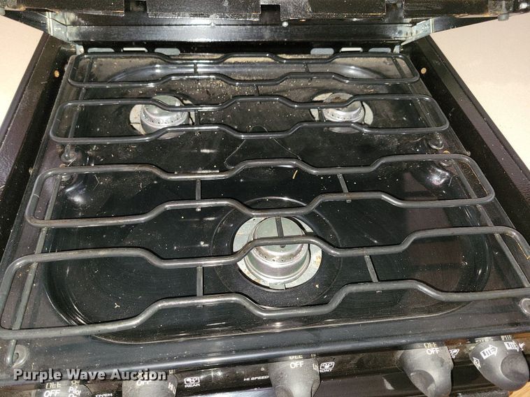 image for item JO9131 2004 Keystone Cougar  camper