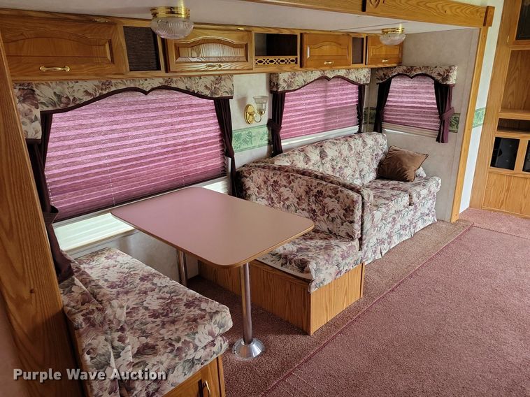 image for item JO9131 2004 Keystone Cougar  camper