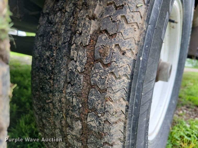 image for item JO9131 2004 Keystone Cougar  camper