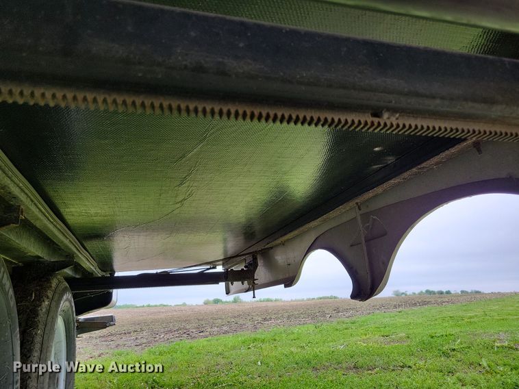 image for item JO9131 2004 Keystone Cougar  camper