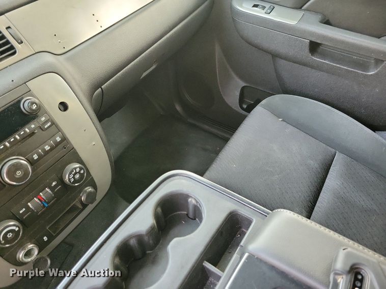 image for item JO9141 2013 Chevrolet Tahoe Police  SUV