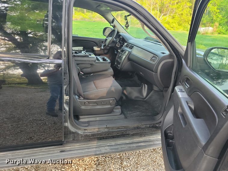 image for item JO9141 2013 Chevrolet Tahoe Police  SUV