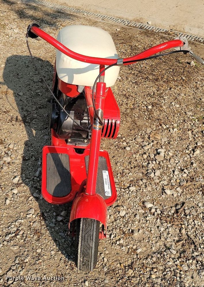 image for item JO9143 Hiawatha Doodle Bug Super  scooter