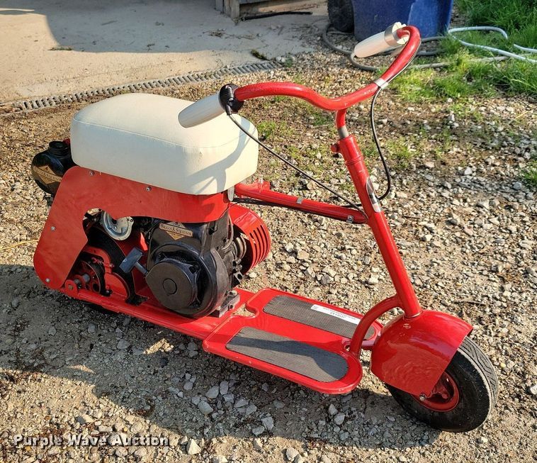 image for item JO9143 Hiawatha Doodle Bug Super  scooter