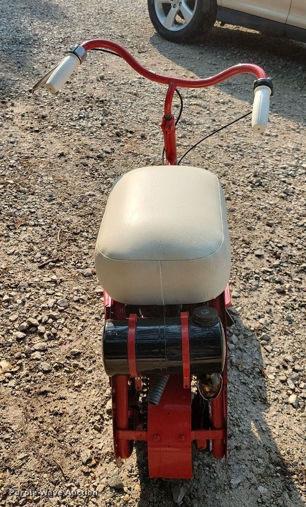 image for item JO9143 Hiawatha Doodle Bug Super  scooter