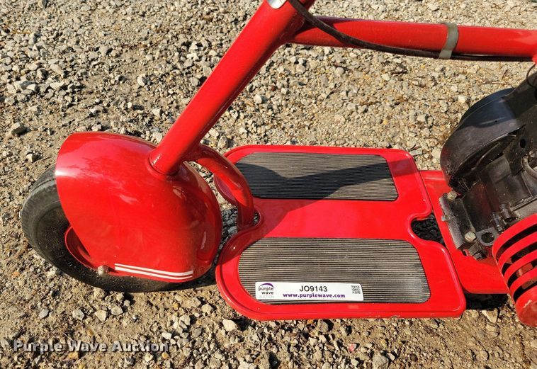 image for item JO9143 Hiawatha Doodle Bug Super  scooter