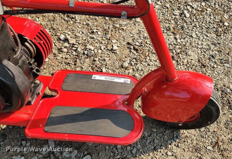 image for item JO9143 Hiawatha Doodle Bug Super  scooter