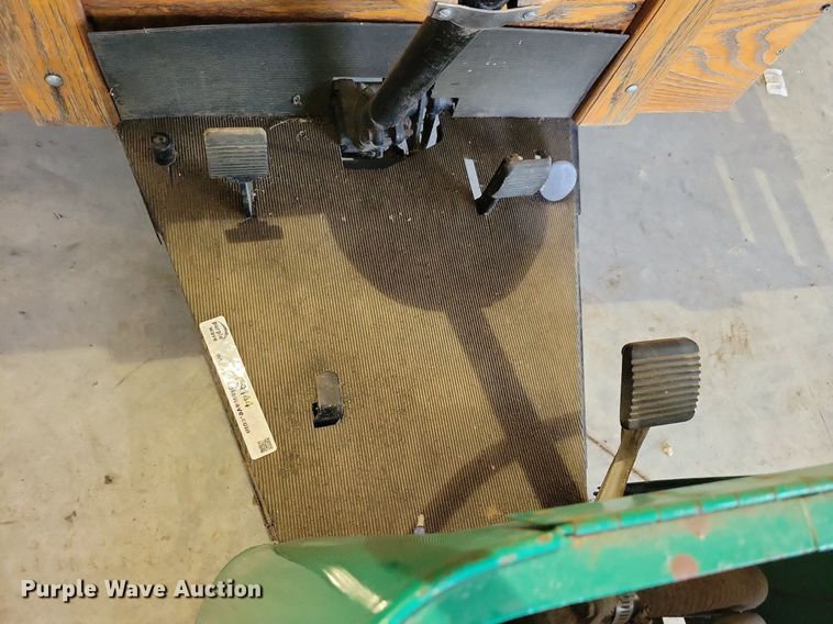 image for item JO9144 1947 Cushman Stake Kar  utility cart