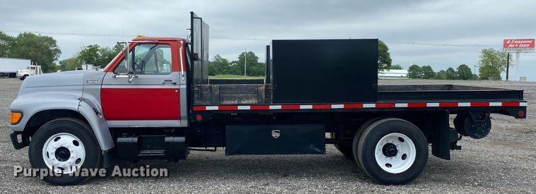 image for item KB9438 1998 Ford F800  dump flatbed truck