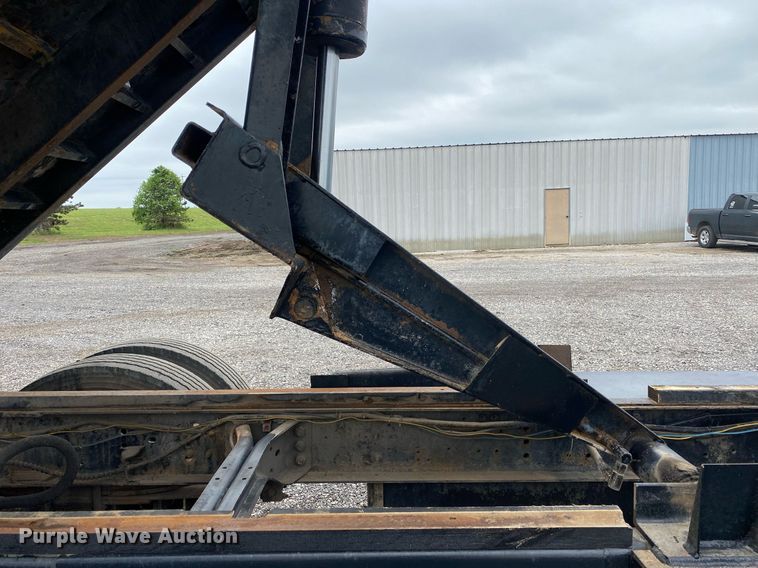 image for item KB9438 1998 Ford F800  dump flatbed truck