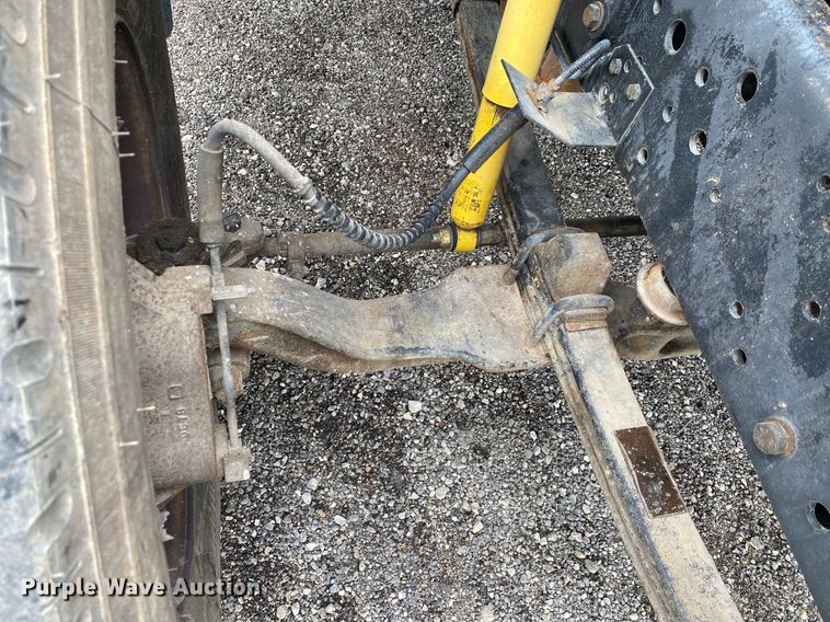 image for item KB9438 1998 Ford F800  dump flatbed truck