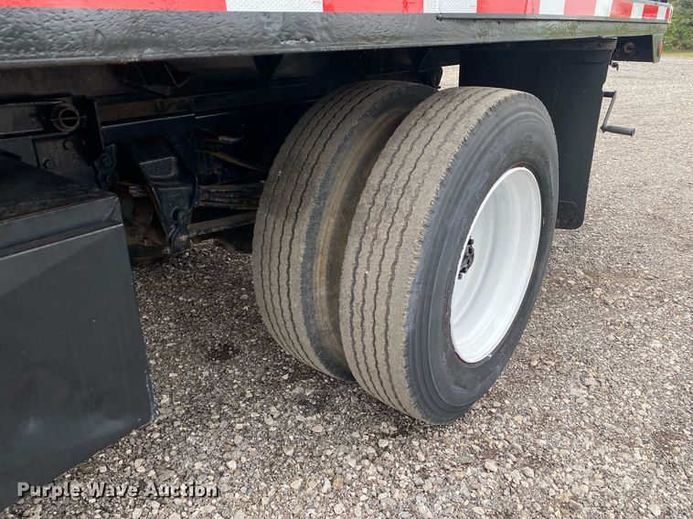 image for item KB9438 1998 Ford F800  dump flatbed truck